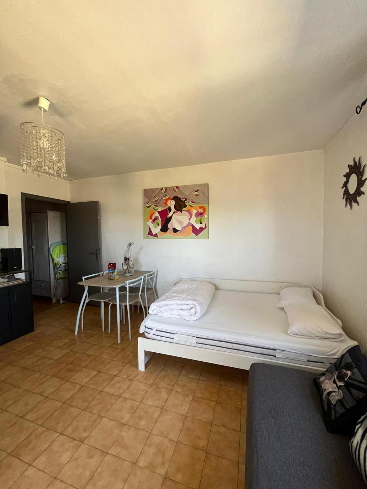 Appartement En Rez De Villa Beausite Мандельє-ла-Напуль Екстер'єр фото